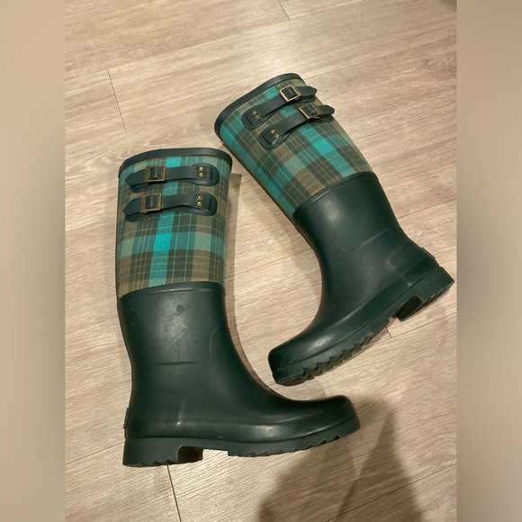UGG womens Sabine Green Plaid boots size 6 - Picture 6 of 9